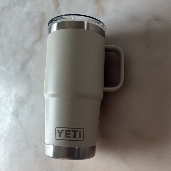 YETI RAMBLER 20 OZ TRAVEL MUG
WITH STRONGHOLD LID CAPE TAUPE - Picture 6 of 14